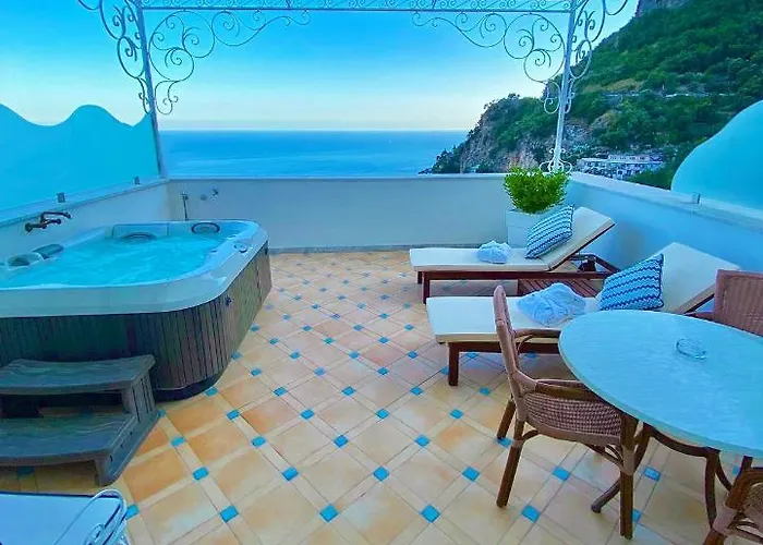 Hotell Palazzo Marzoli Charme - Small Luxury 4*